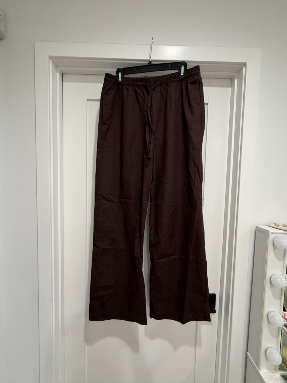 Classic women’s Elastic Waist Brown Pants